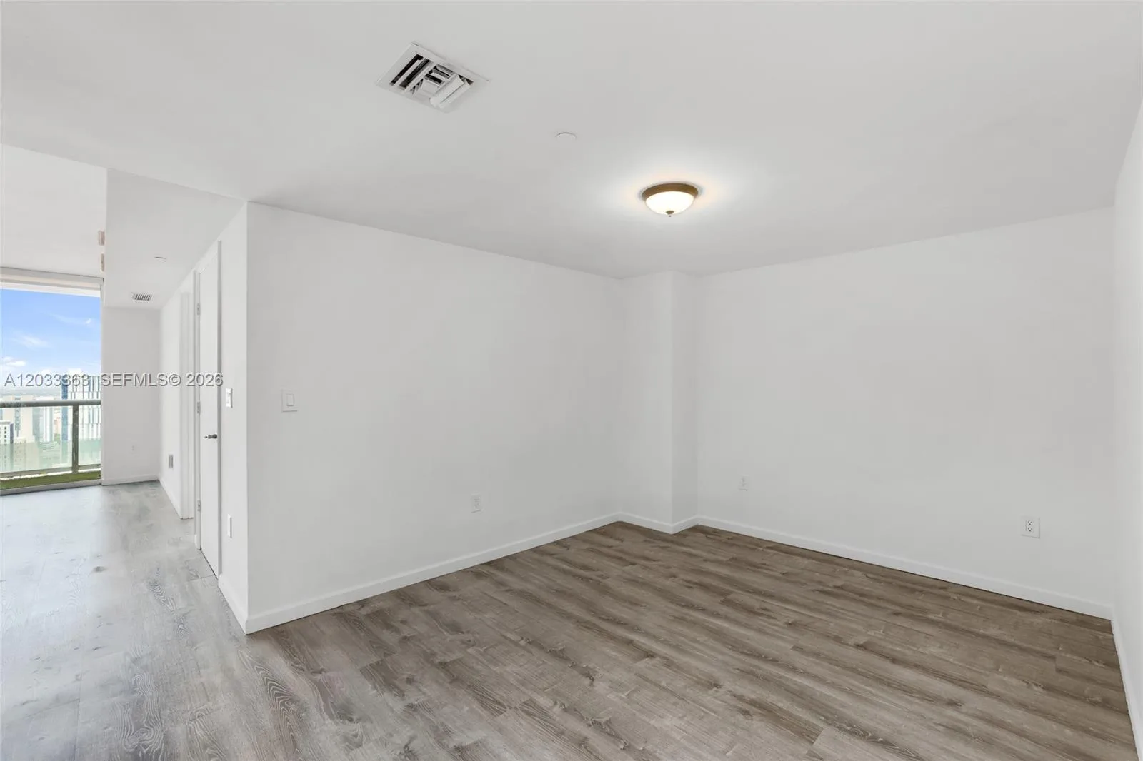 50 Biscayne Blvd # 4307, Miami, FL 33132 photo 8