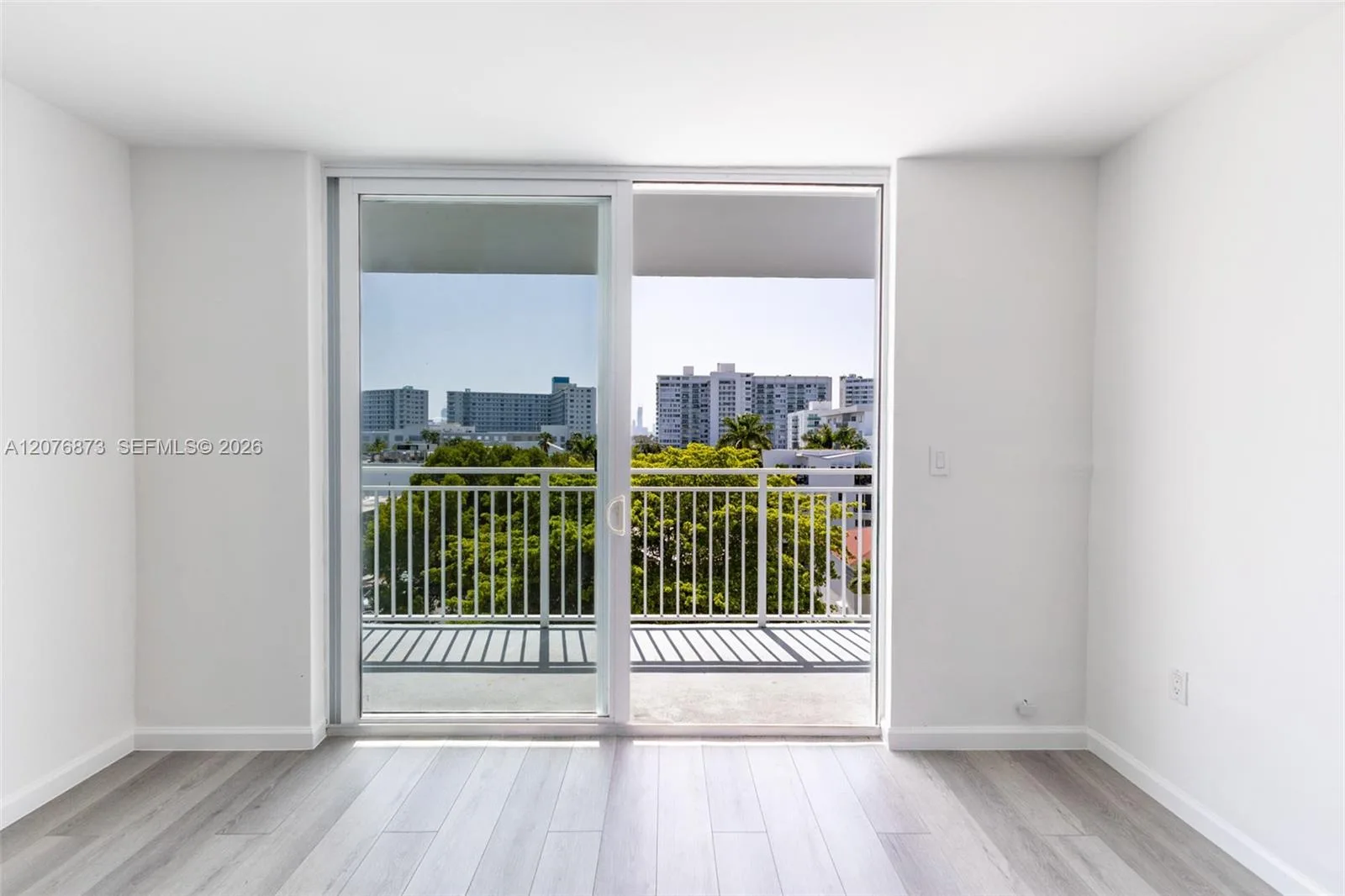 1045 10th St # 604, Miami Beach, FL 33139 photo 7