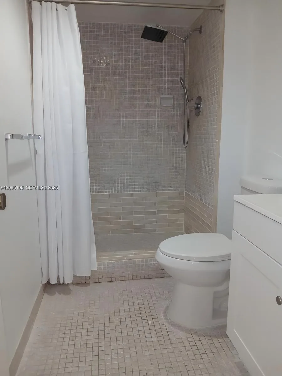 1300 Saint Charles Pl # 222, Pembroke Pines, FL 33026 photo 7