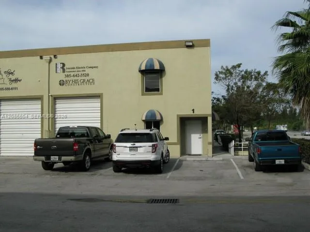10840 NW 138th St # 1-A, Hialeah Gardens, FL 33018