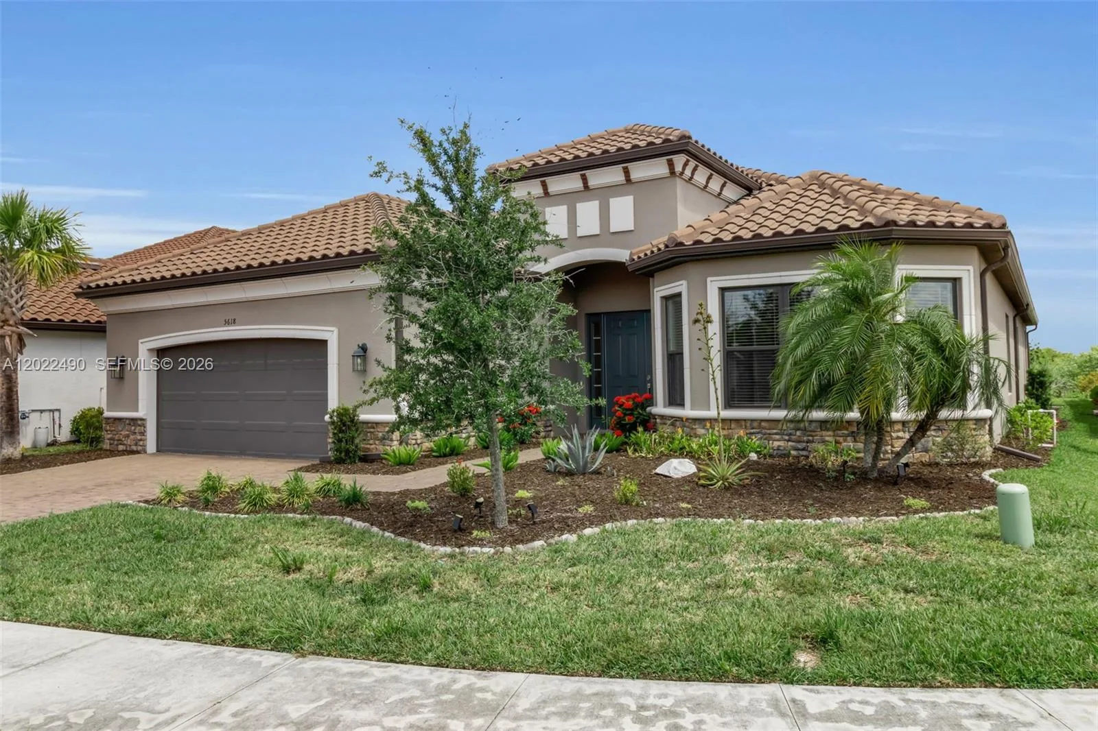 5618 Caserta Court, Other City - In The State Of Florida, FL 34221 photo 2