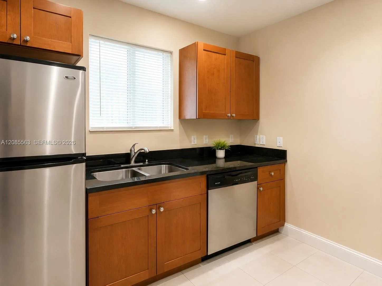 851 80th St # 4, Miami Beach, FL 33141