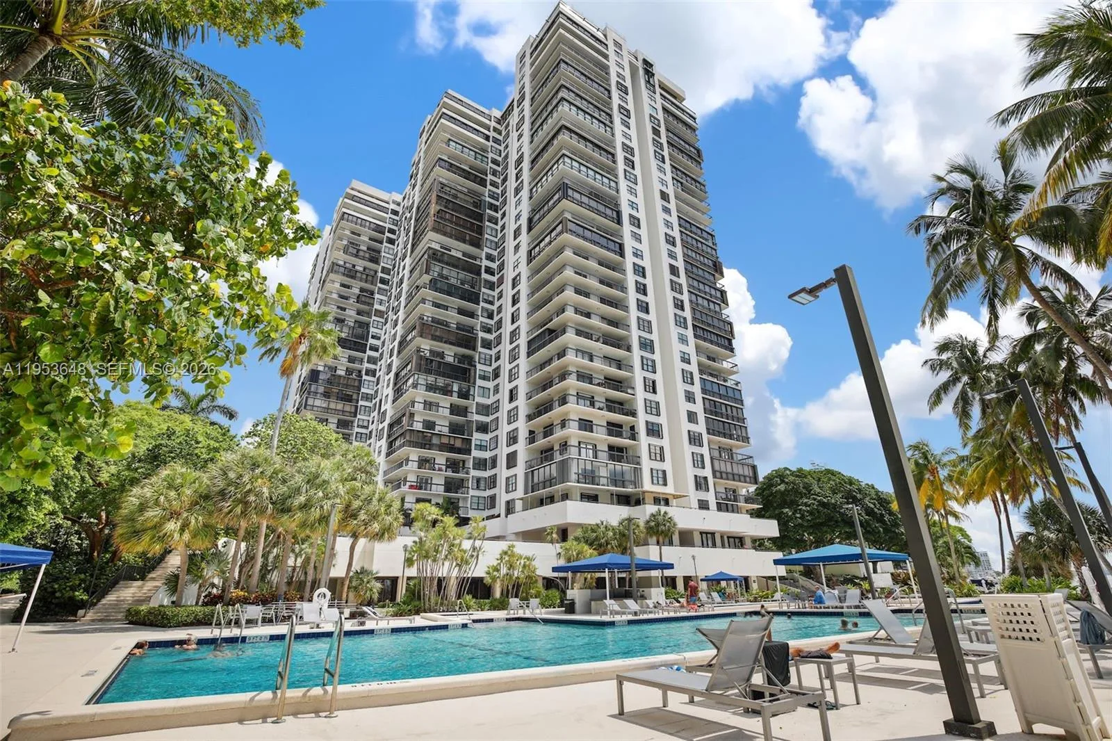 2333 Brickell Ave # 2710, Miami, FL 33129