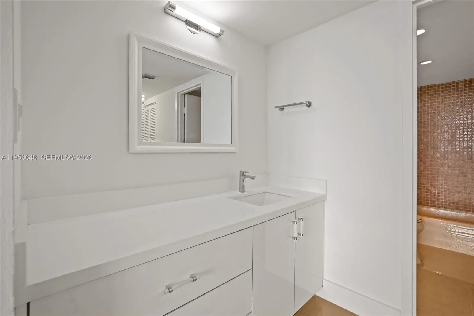 2333 Brickell Ave # 2710, Miami, FL 33129 photo 10