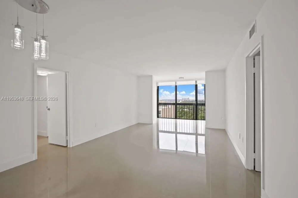 2333 Brickell Ave # 2710, Miami, FL 33129 photo 11