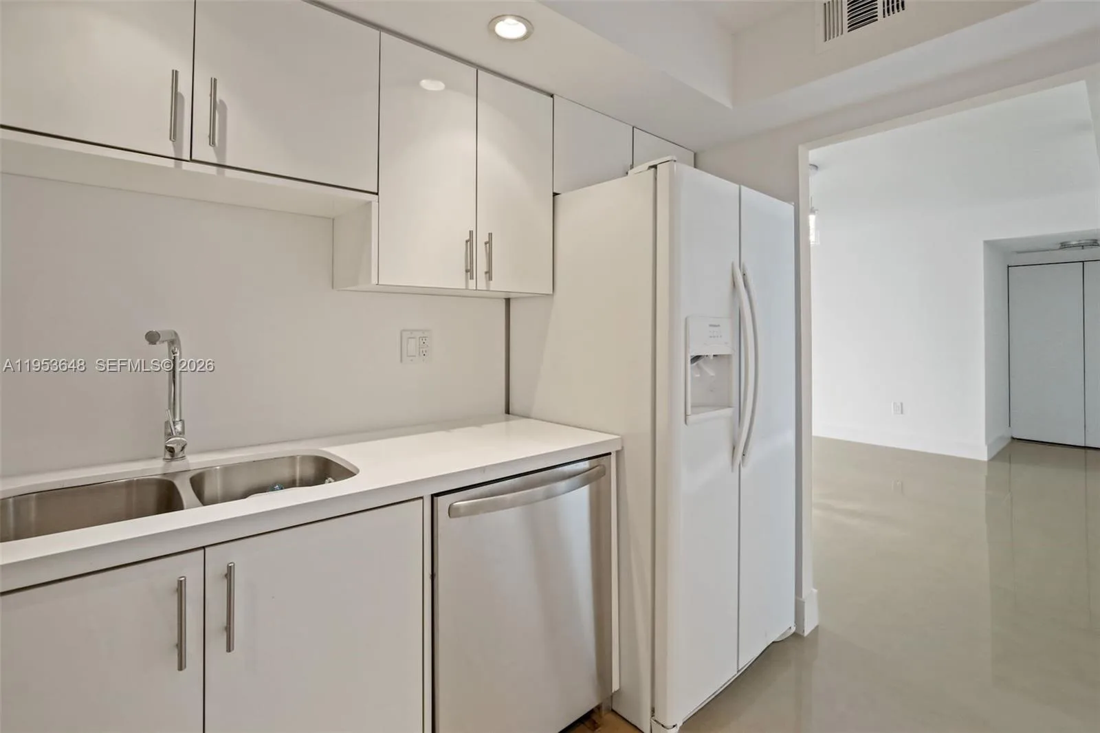 2333 Brickell Ave # 2710, Miami, FL 33129 photo 6