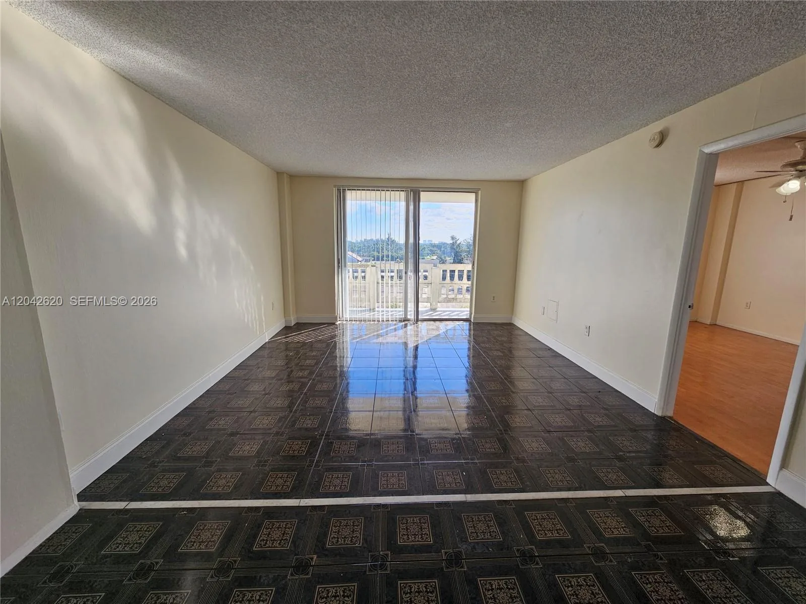 15600 NW 7th Ave # 704, Miami, FL 33169