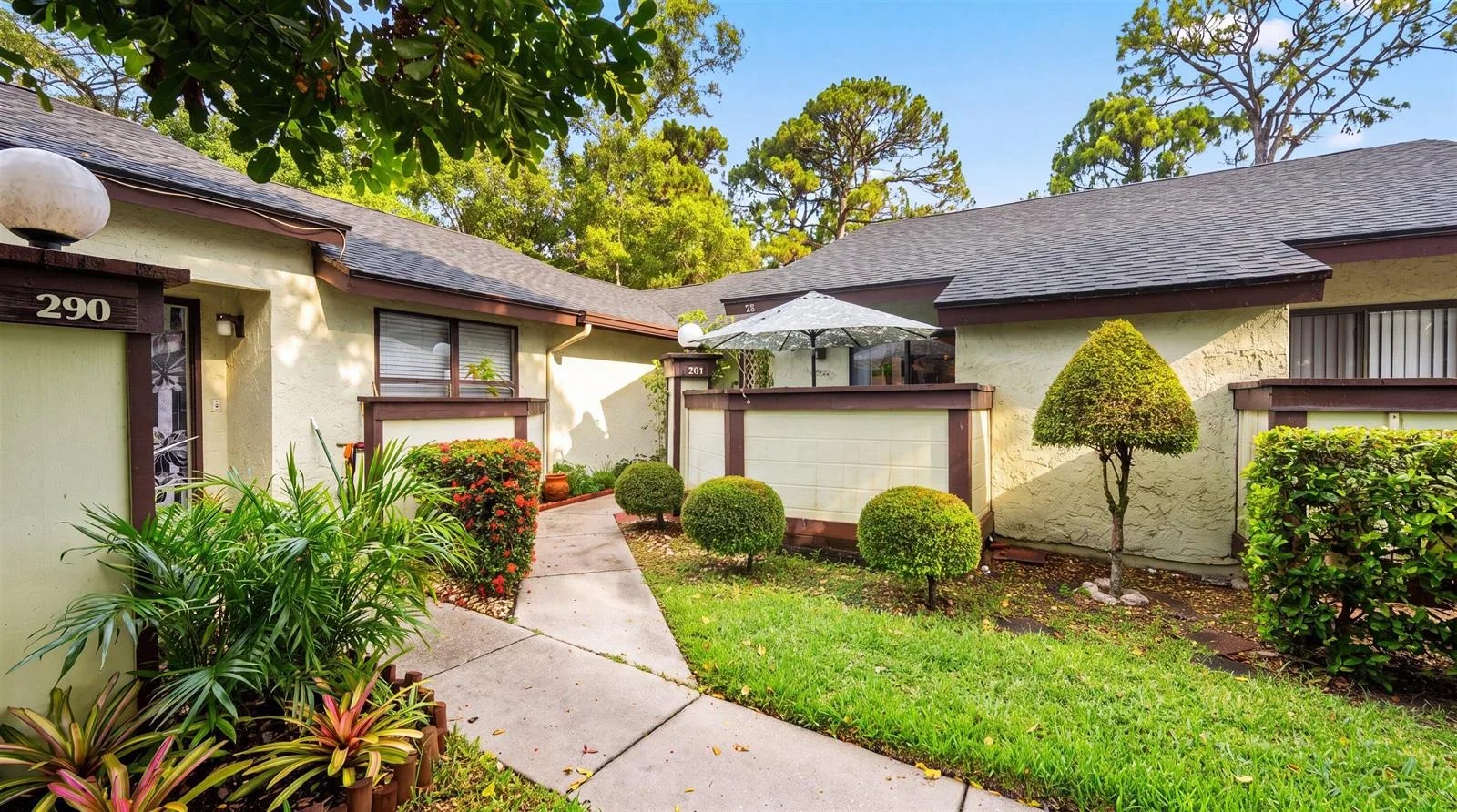 291 Amber Court, Royal Palm Beach, FL 33411 photo 2