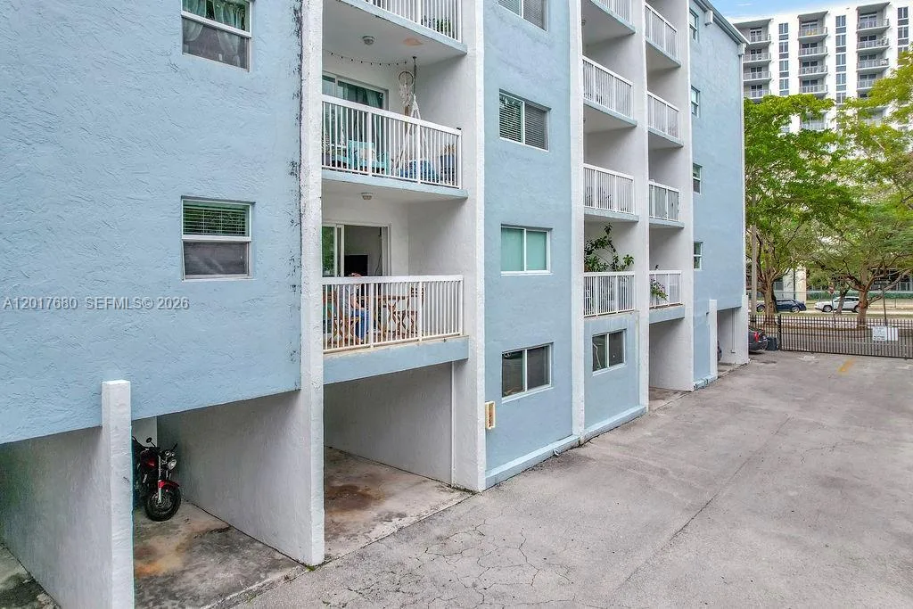 2920 SW 28th Ter # 207, Miami, FL 33133
