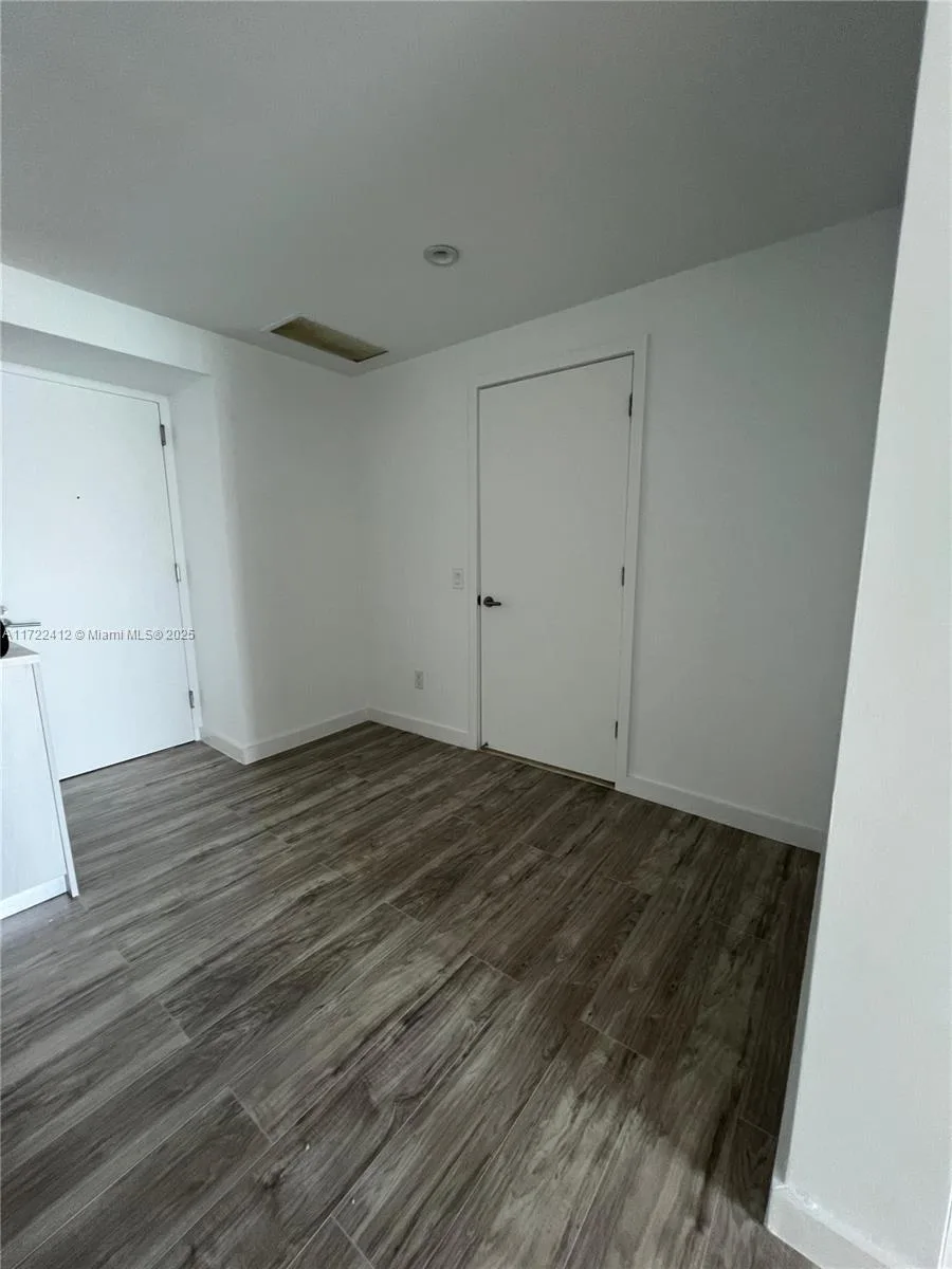 501 NE 31st St # 1402, Miami, FL 33137 photo 4