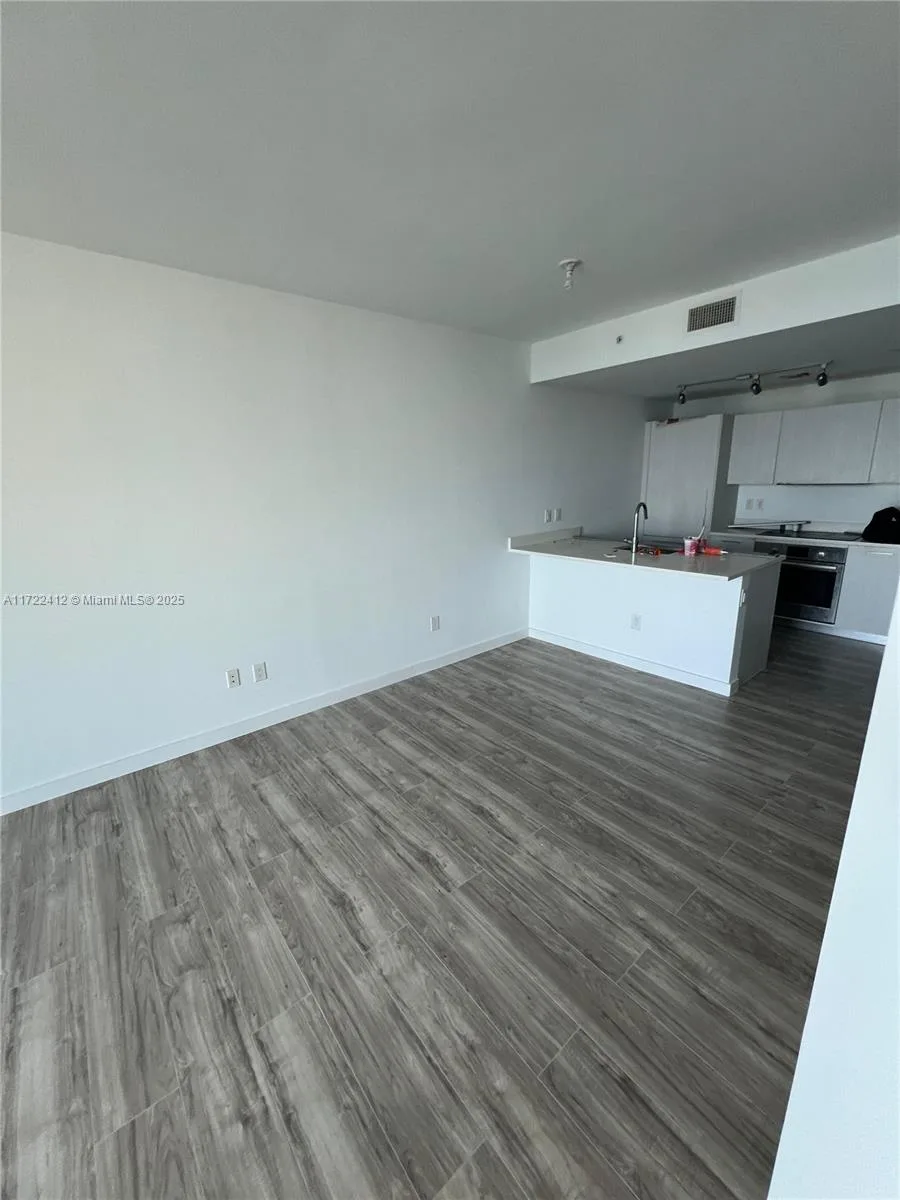 501 NE 31st St # 1402, Miami, FL 33137 photo 7