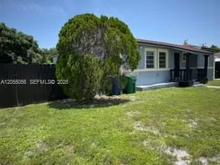 863 NW 139th St # #, Miami, FL 33168 photo 4