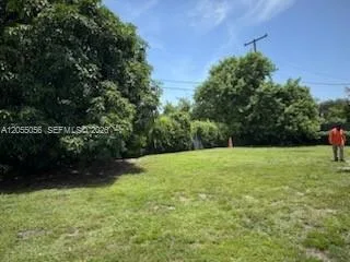 863 NW 139th St # #, Miami, FL 33168 photo 7