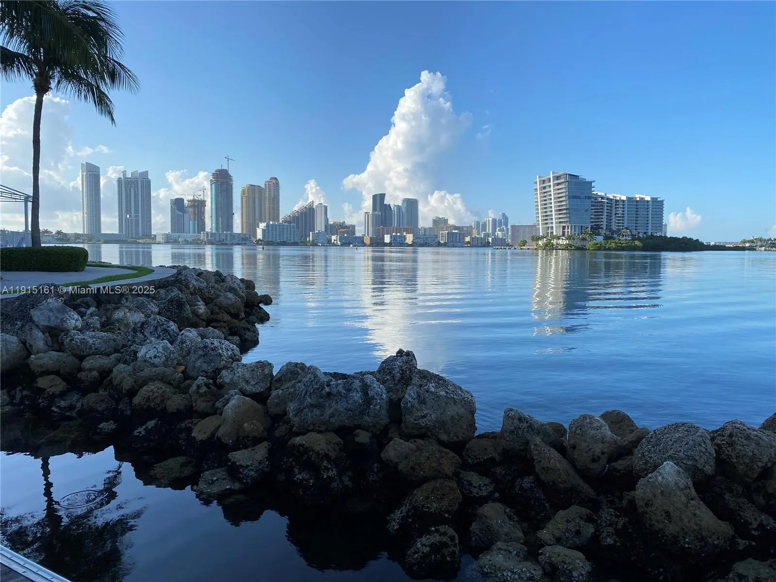3575 Mystic Pointe Dr, Slip 1, Aventura, FL 33180
