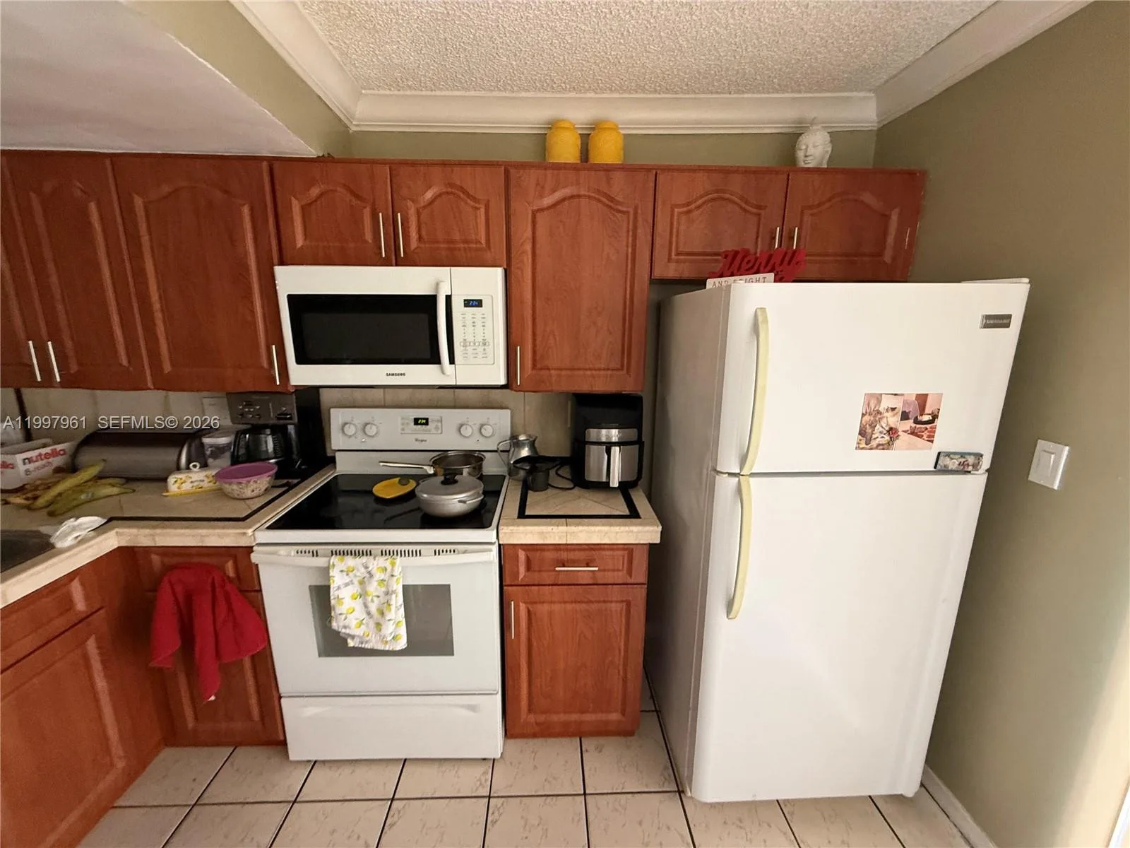 1298 W 51st Pl # D-29, Hialeah, FL 33012 photo 11