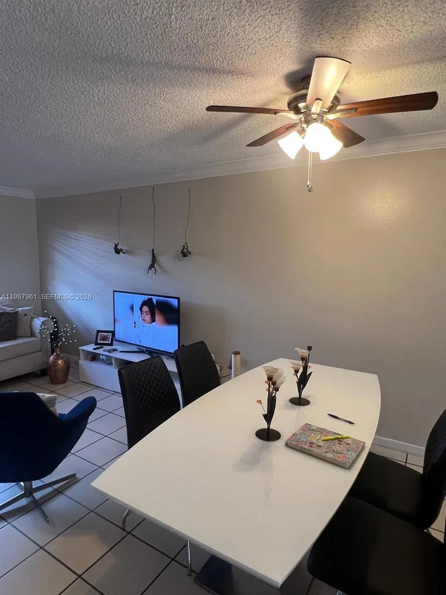 1298 W 51st Pl # D-29, Hialeah, FL 33012 photo 8