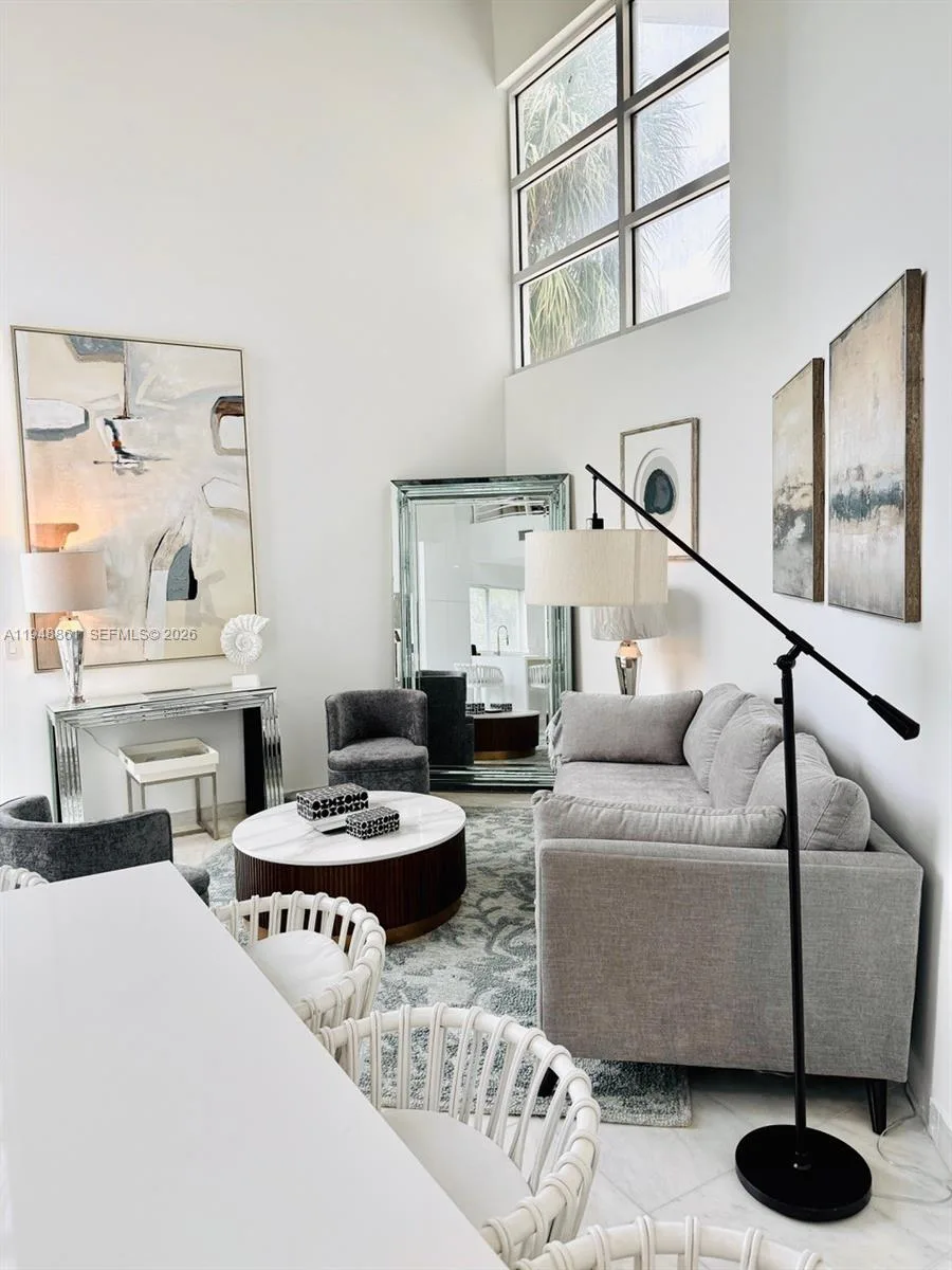 7700 Collins Ave # 5, Miami Beach, FL 33141 photo 3
