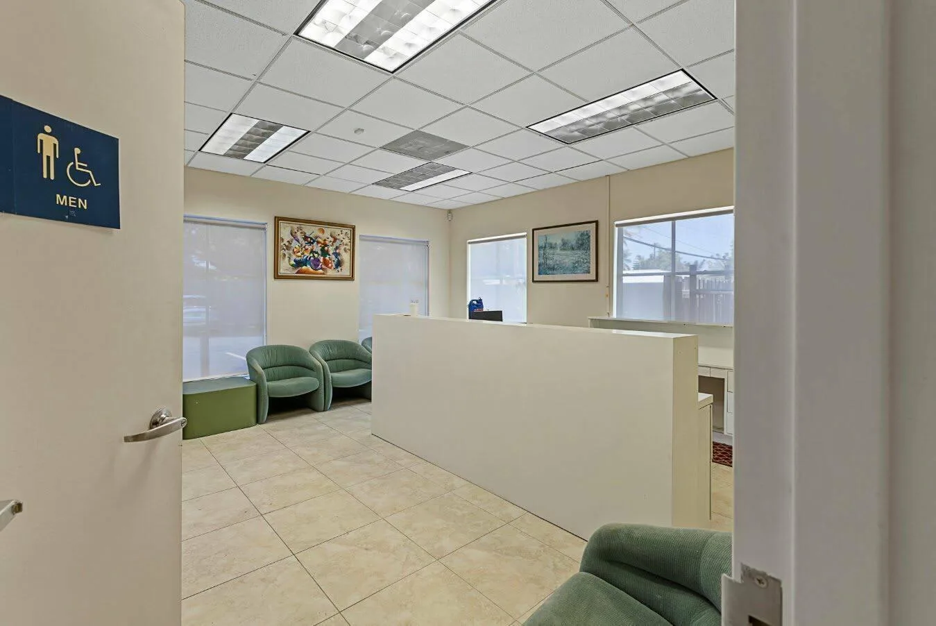 100 E COMMERCIAL Boulevard, Oakland Park, FL 33334 photo 2