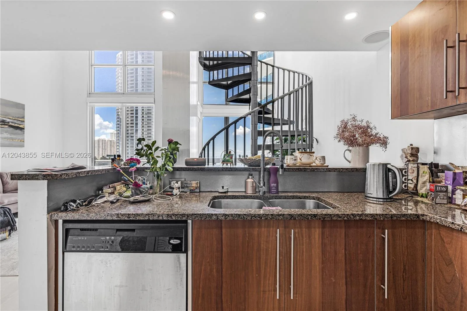 300 S Biscayne Blvd # L-612, Miami, FL 33131 photo 7