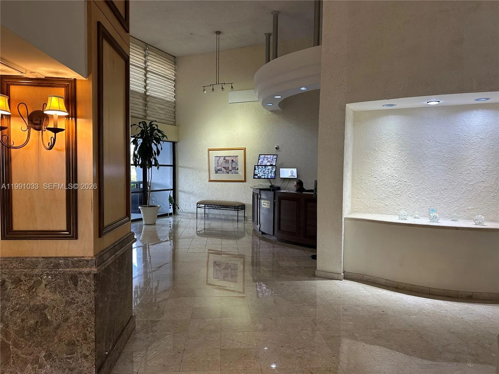 600 Parkview Dr # 717, Hallandale Beach, FL 33009 photo 2