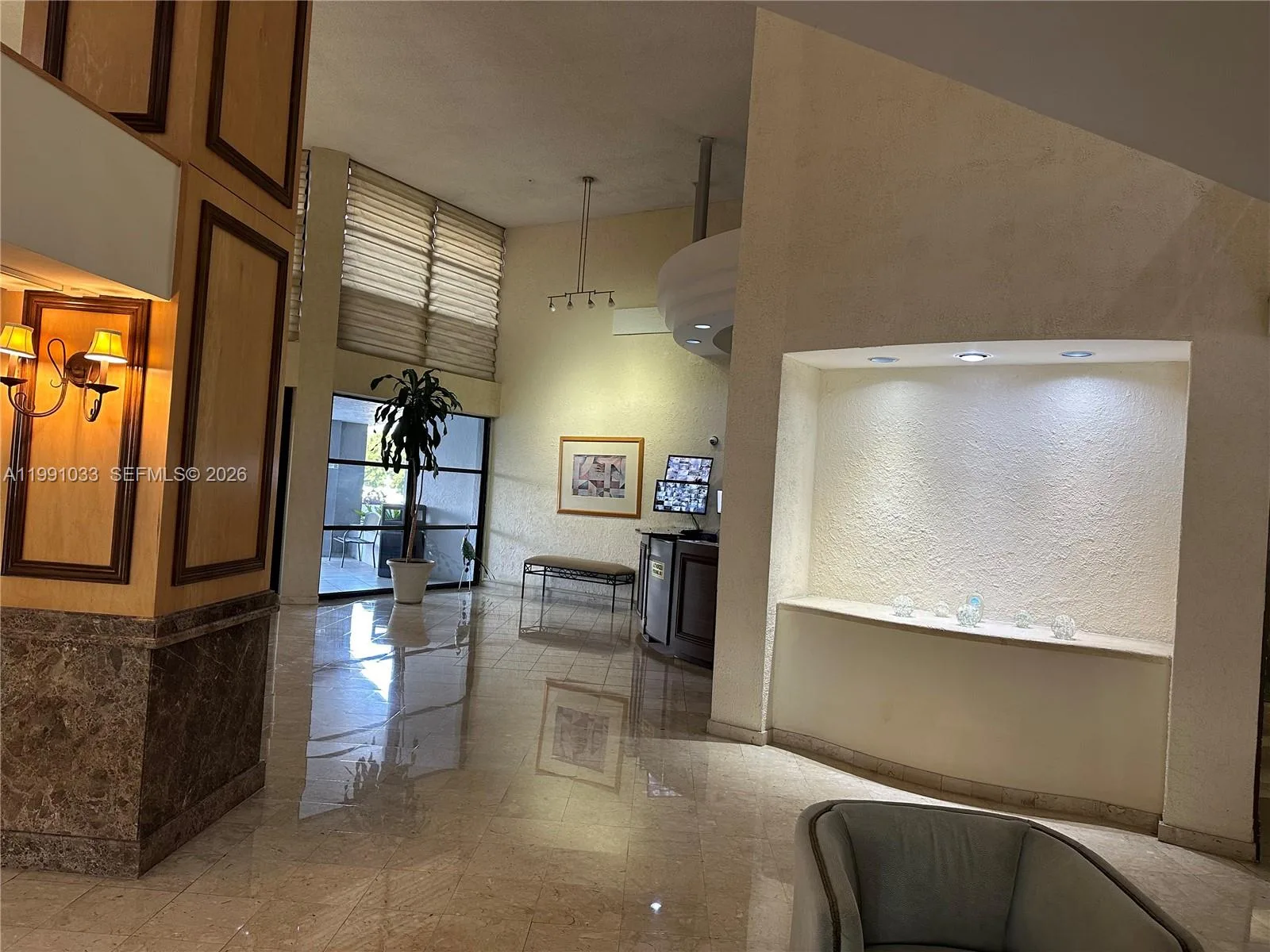 600 Parkview Dr # 717, Hallandale Beach, FL 33009 photo 3
