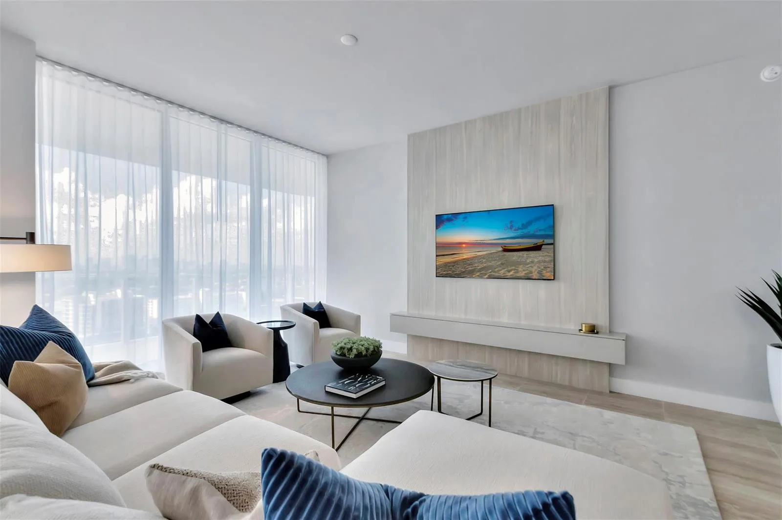 525 N Fort Lauderdale Beach Boulevard # 1903, Fort Lauderdale, FL 33304 photo 4