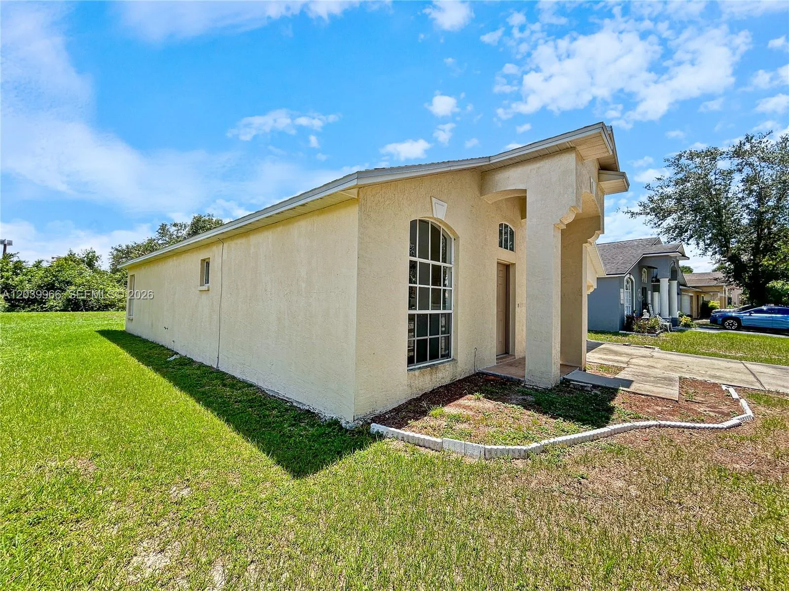 239 CHARDONNAY PL, Tampa, FL 33594 photo 4