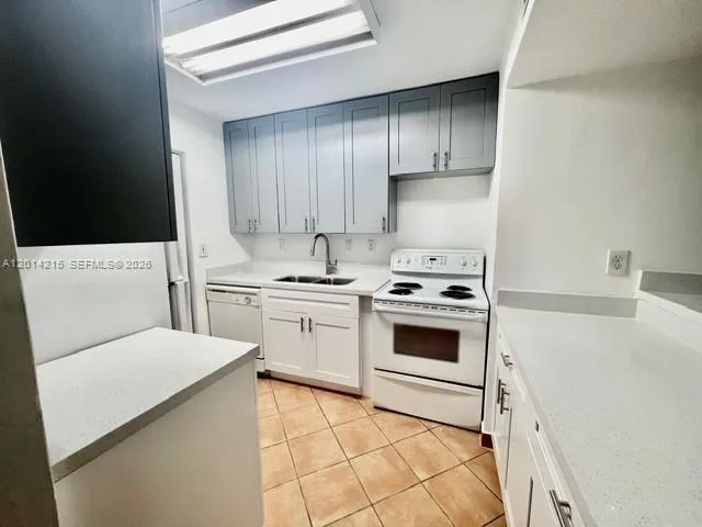 10755 SW 108th Ave # 302, Miami, FL 33176 photo 3