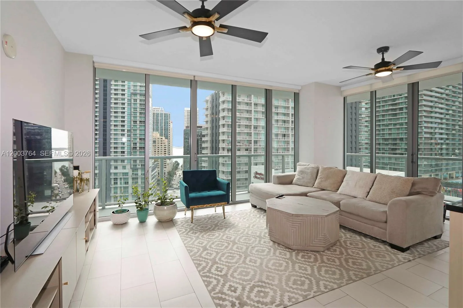 79 SW 12th St # 2106-S, Miami, FL 33130