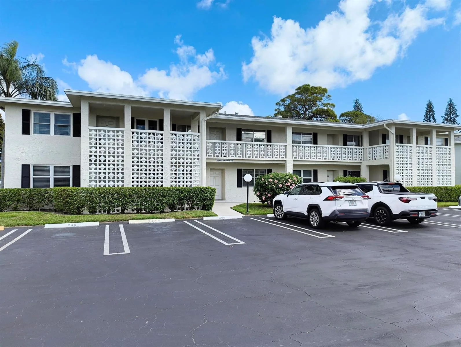 1020 Silk Oak Terrace # 102, Delray Beach, FL 33445