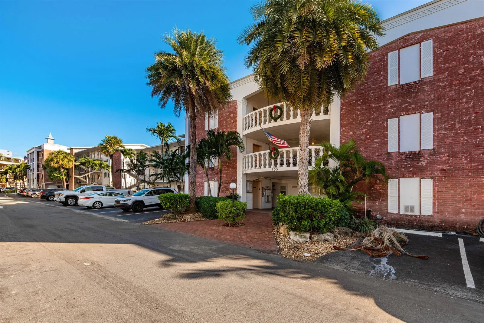 465 Paradise Isle Boulevard # 110, Hallandale Beach, FL 33009