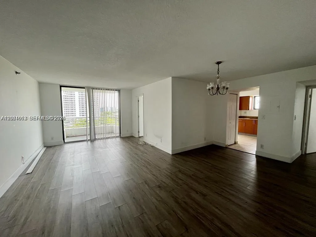 3300 NE 192nd St # 906, Aventura, FL 33180