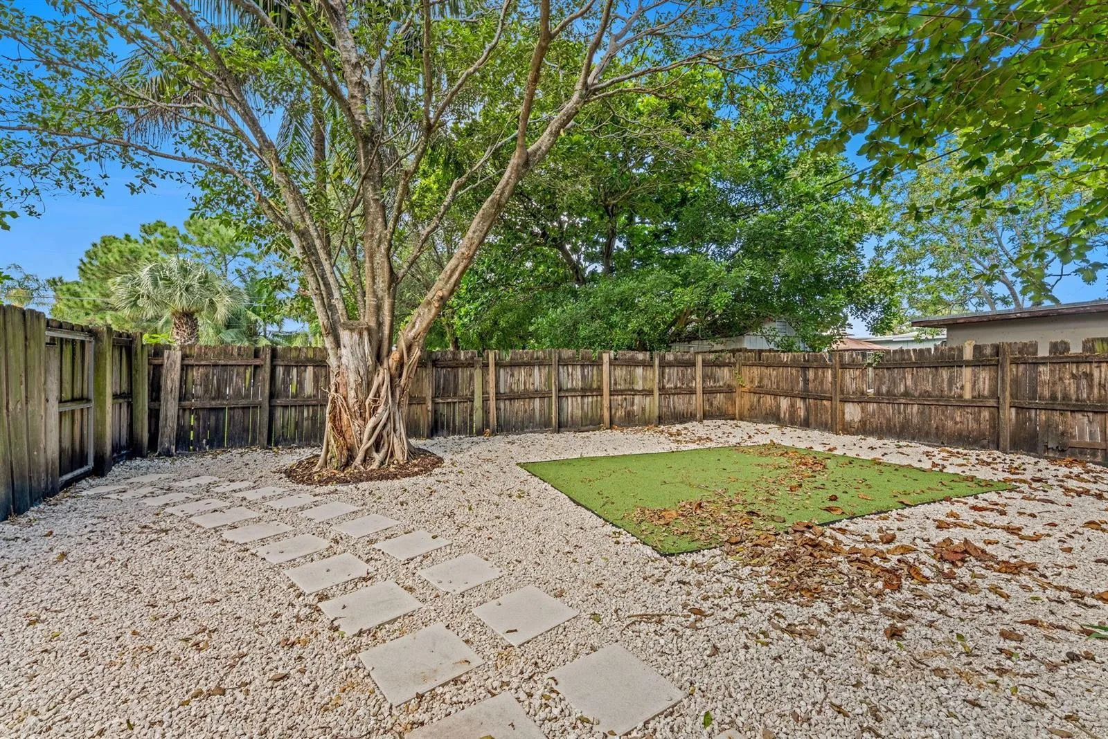 1340 NE 1st Avenue, Fort Lauderdale, FL 33304 photo 2