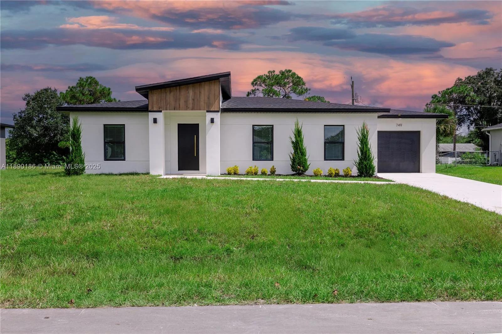 749 Darby Ave SW, Palm Bay, FL 32908 photo 2