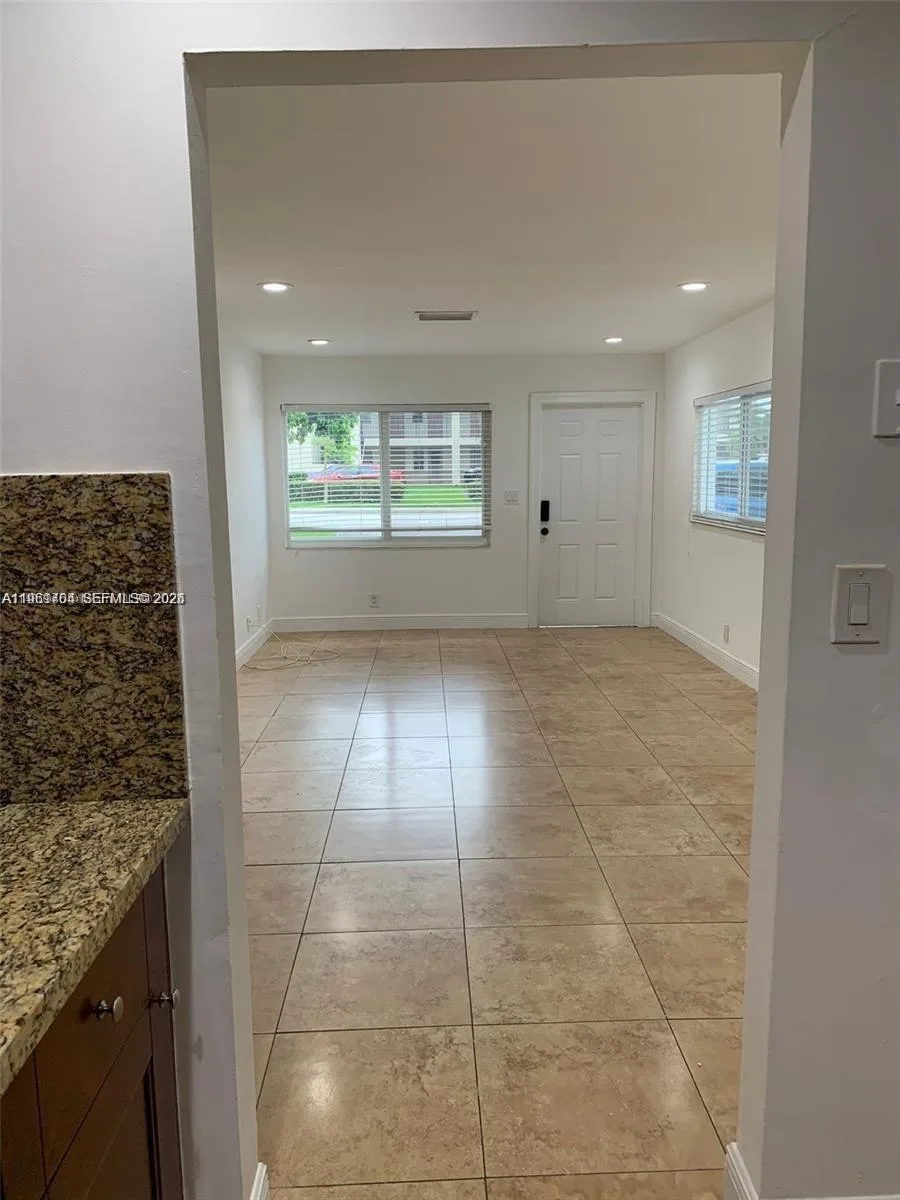 8704 NW 38th Dr, Coral Springs, FL 33065 photo 8