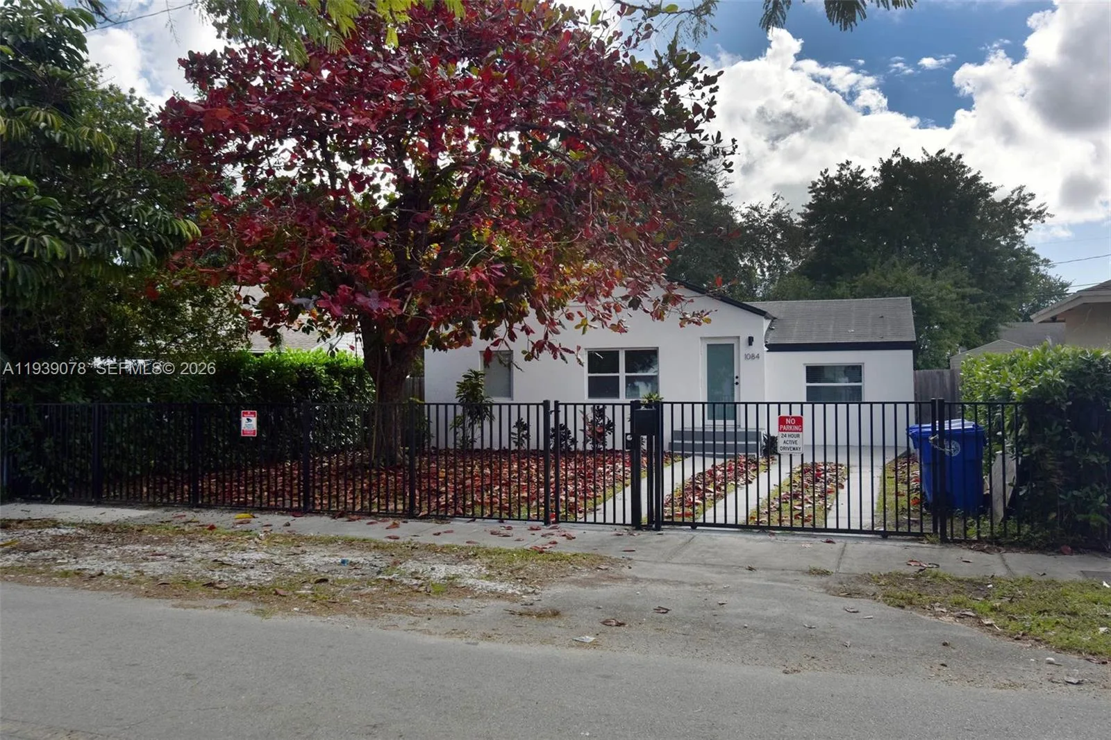 1084 NW 66th St, Miami, FL 33150 photo 2