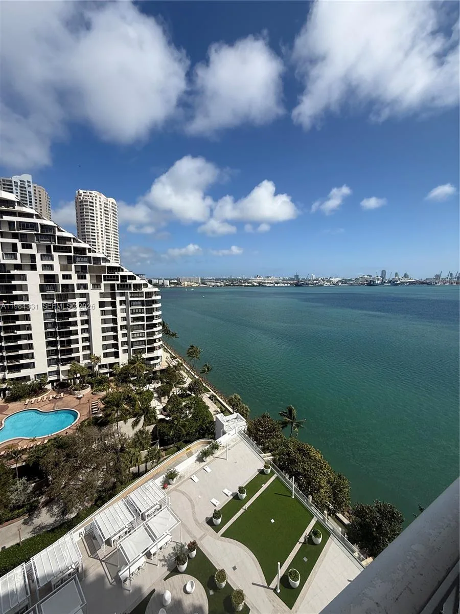 770 Claughton Island Dr # 1611, Miami, FL 33131 photo 2