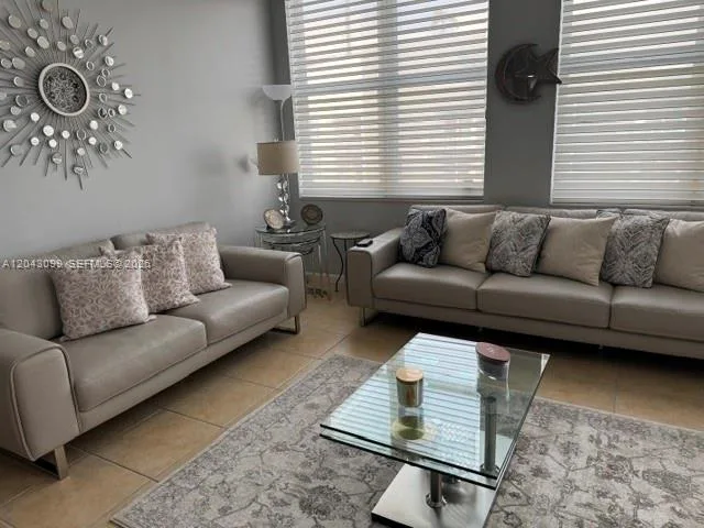 511 SE 5th Ave # 1705, Fort Lauderdale, FL 33301