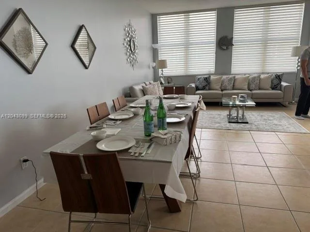 511 SE 5th Ave # 1705, Fort Lauderdale, FL 33301 photo 2