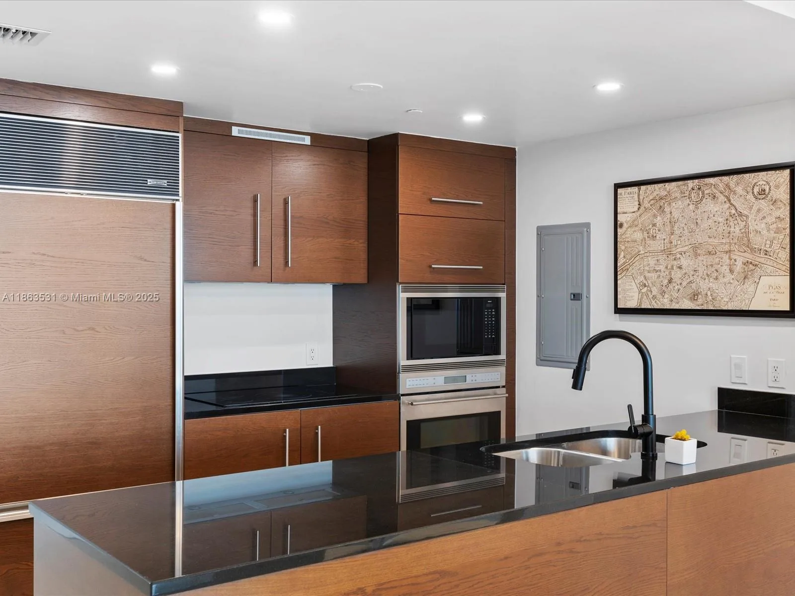 465 Brickell Ave # 4605, Miami, FL 33131 photo 11
