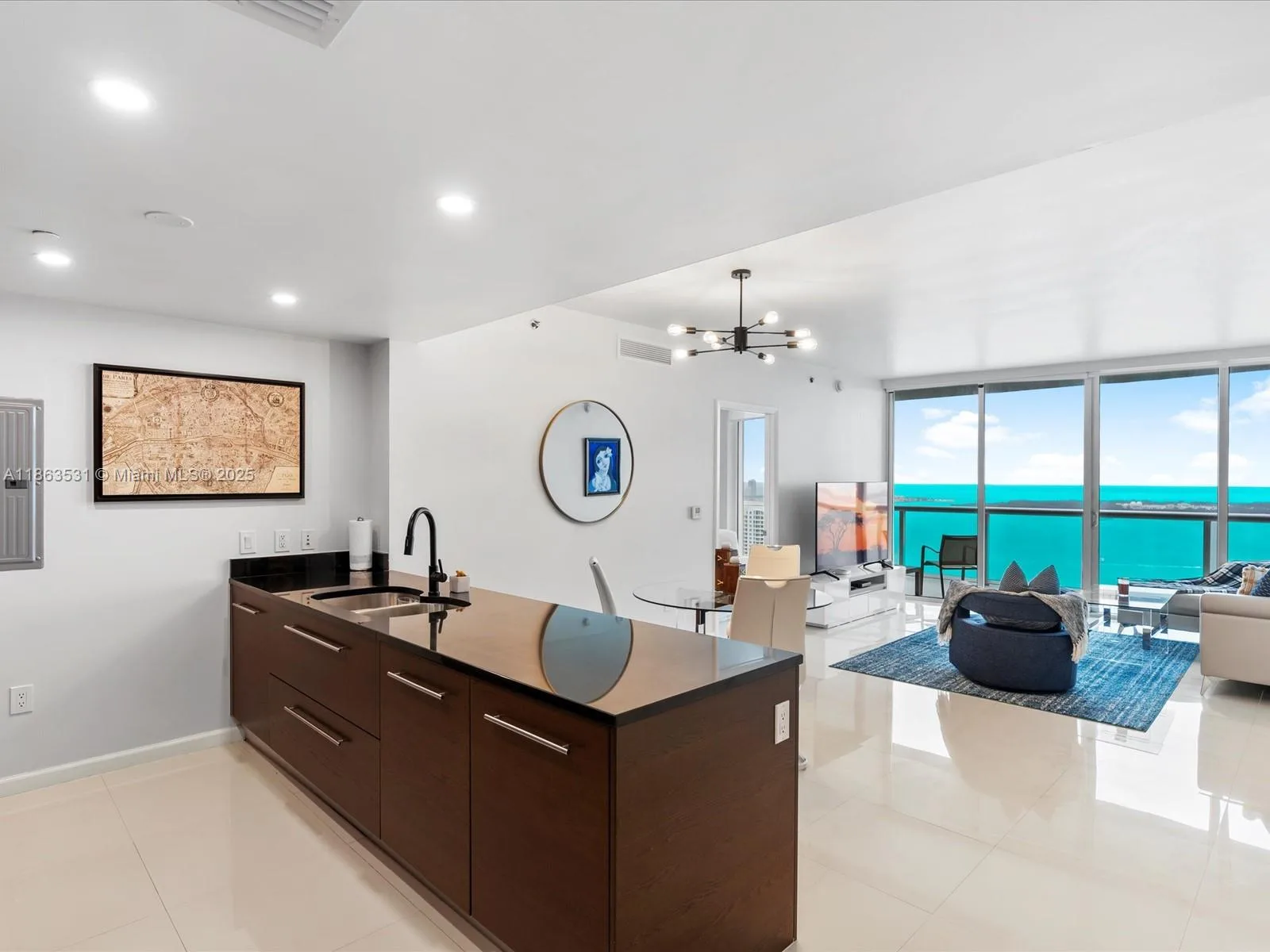 465 Brickell Ave # 4605, Miami, FL 33131 photo 2