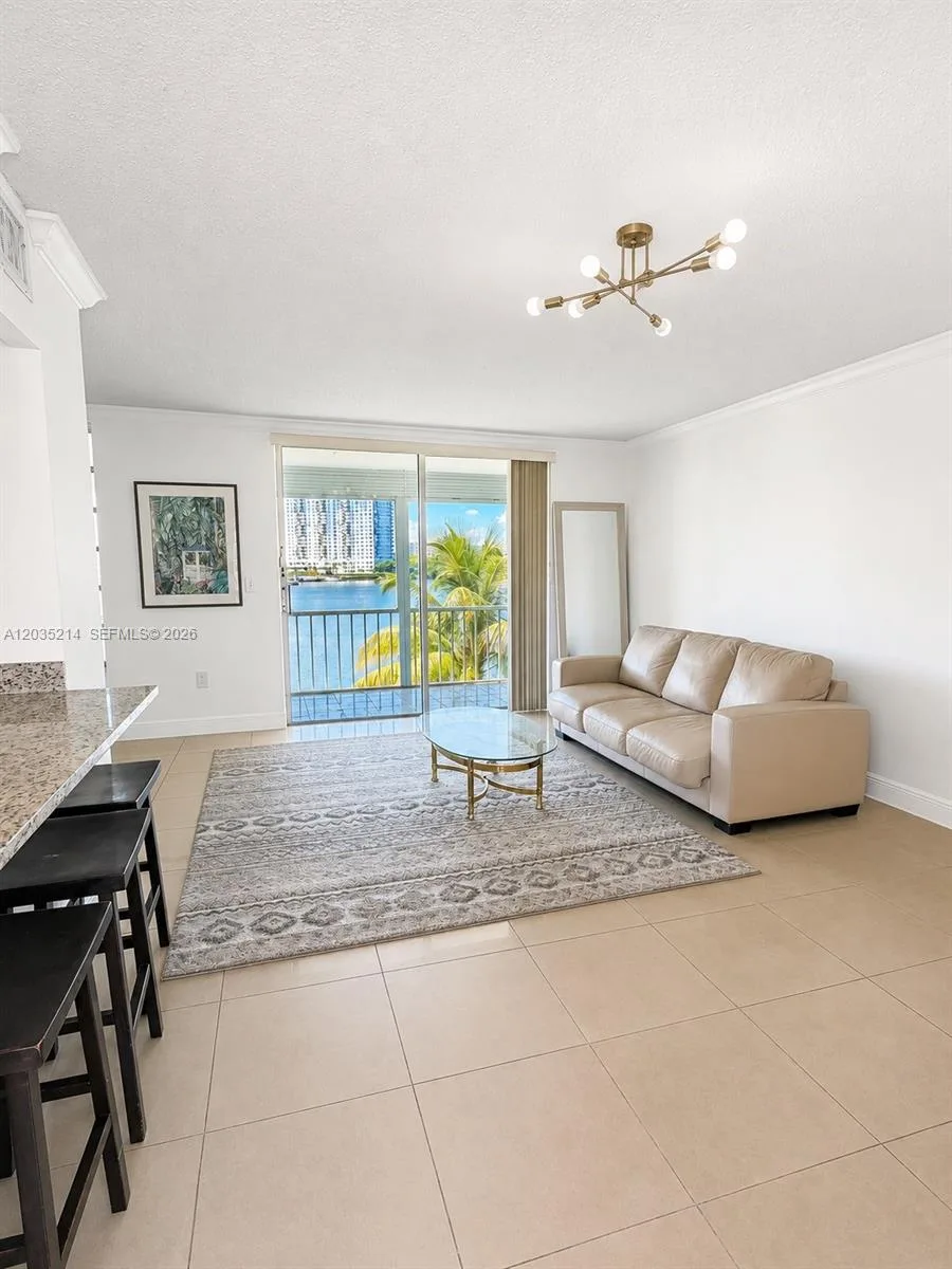 2999 Point East Dr # C301, Aventura, FL 33160
