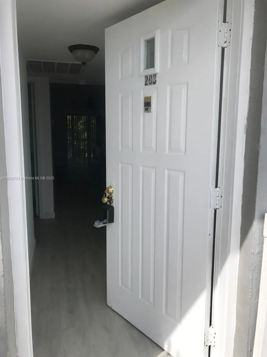 438 NE 210th Cir Ter # 203-4B, Miami, FL 33179