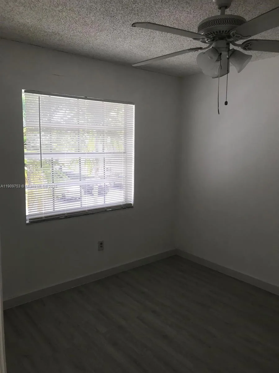 438 NE 210th Cir Ter # 203-4B, Miami, FL 33179 photo 11