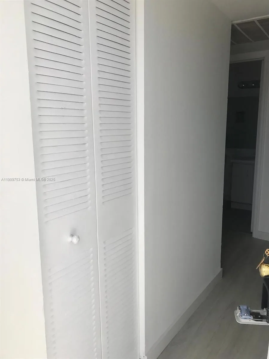 438 NE 210th Cir Ter # 203-4B, Miami, FL 33179 photo 2