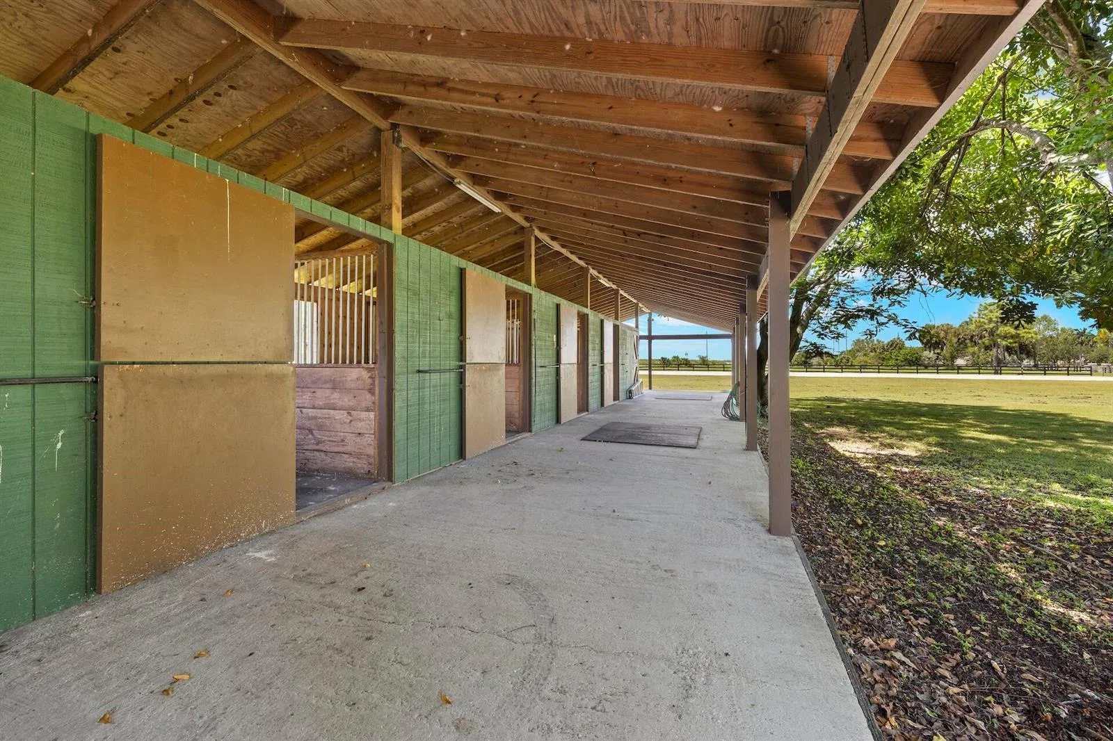 16031 Rustic Road, Wellington, FL 33470 photo 3