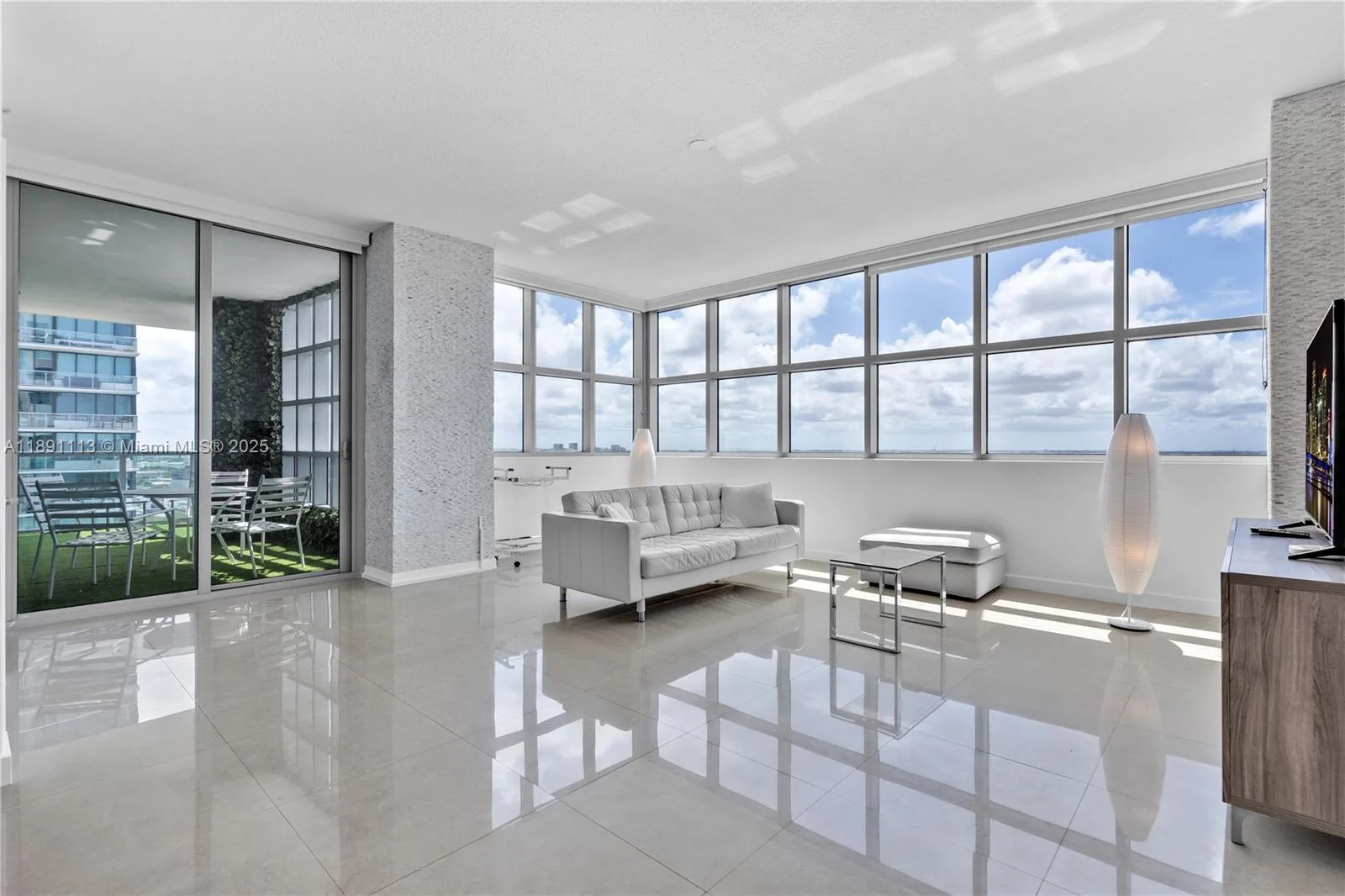 3301 NE 1st Ave # H1801, Miami, FL 33137