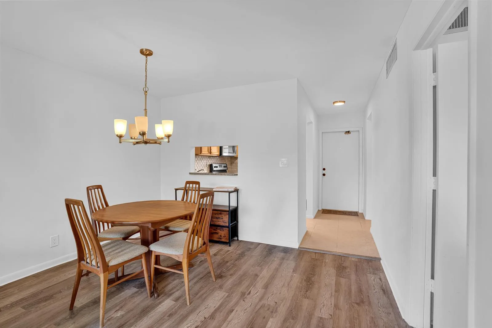 8400 LAGOS DE CAMPO Boulevard # 305, Tamarac, FL 33321