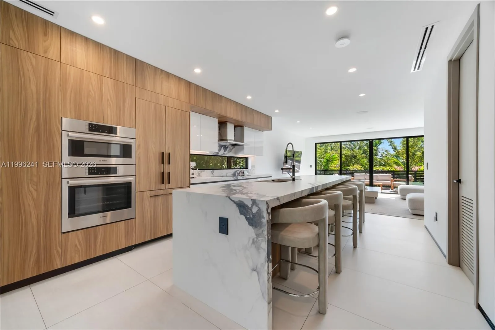 420 SW 15th Rd # 420, Miami, FL 33129