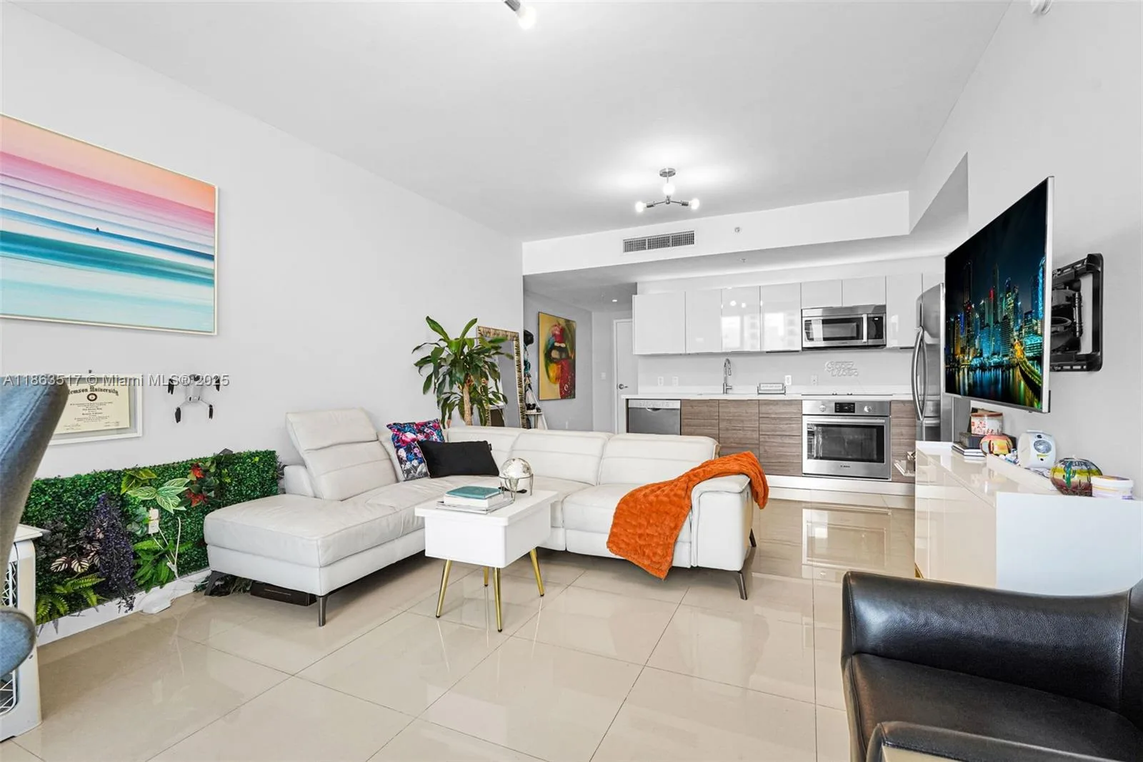 1010 SW 2nd Ave # 1010, Miami, FL 33130 photo 10